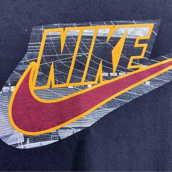 NIKE Long Sleeve Graphic Tee. Size XXL. 100% Cotton. Ribbed cuffs. Black w/Logo - Picture 2 of 7